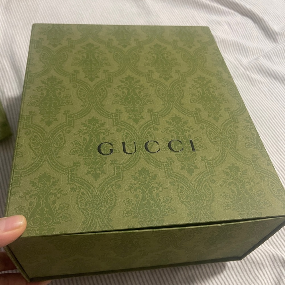 Gucci empty box with shopping bag